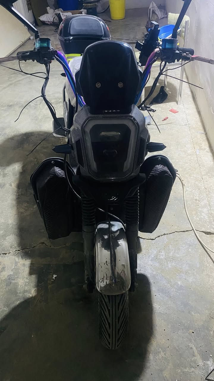 اسلام عليكم البيع موديل ٢٠٢٥ اخر شهر من راس سنه اخذته يعني صاله شهرين من ماخذه استخدام
قليل بطاريات • ١٠٠ سعر
٩٥٠ قفل قفل مالته ٩٠٠تحياتي
الكم مكاني البغدادي رقم ***********
