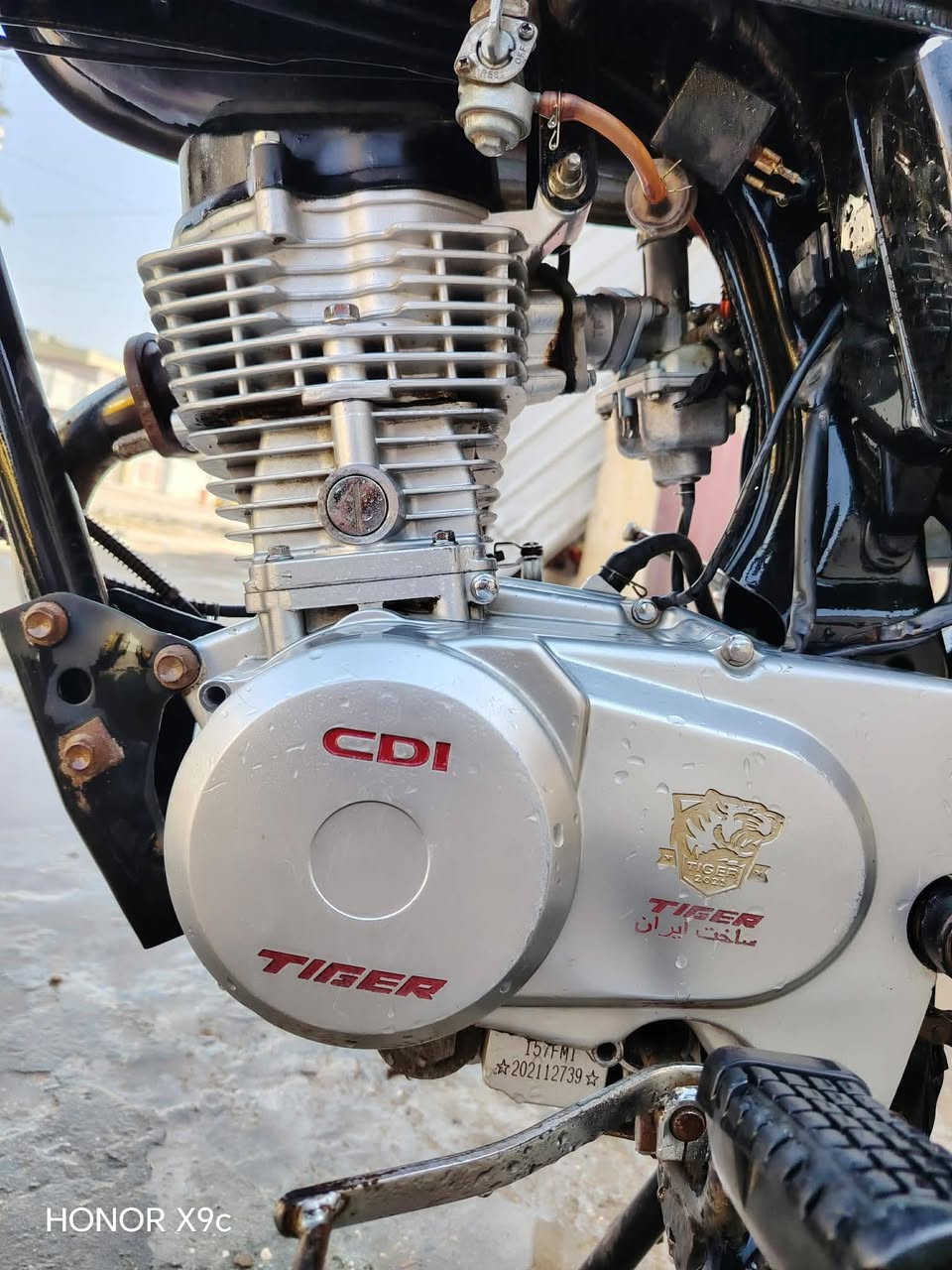 السلام عليكم دراجه تايكر مديل 21دراجه كامله عازه بس ربط كهربائي أوراق كامله ما مفتوحه مكان حله مركز مدينه ما متواجد على خاص سعره ٣٧٥ وبه مجال رقم ***********//‏‪***********‬‏
