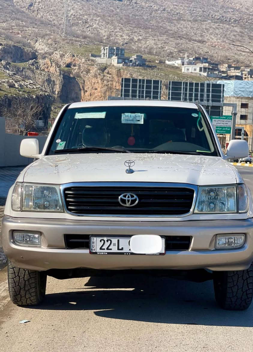 Land Cruiser 2001 G
بێ بۆیاخی کلین و بێ کرانەوە
تەنها دوو ساردی بچوکی هەیە
گێر و مەکینەی بە شەرت
مەکینەی کراوەتەوە بە شەرتە 
تەحویلی ئەسلە بە شەرتە
نرخی ١٧٥ مەجالەکی کەم
ژمارە مۆبایل ***********
تکایە موشتەری تێل بکە جوابی نامە نادرێتەوە أربيل, العراق
