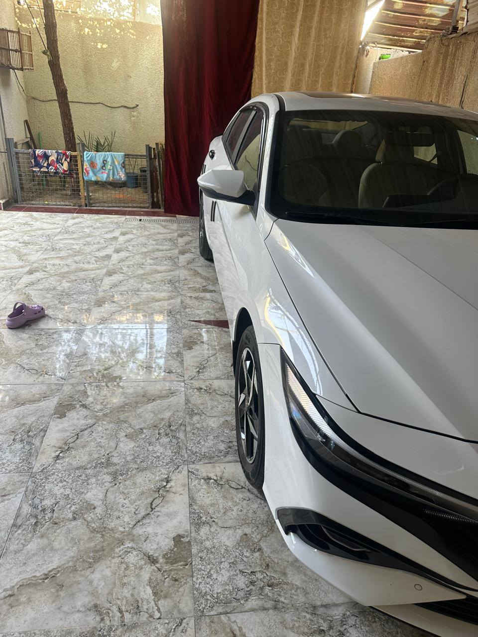 السلام عليكم النترا موديل ٢٤ كفاله عامه السعر ١٩٢ عنوان البصره مكلف بالنشر رقم راعي السياره ***********
