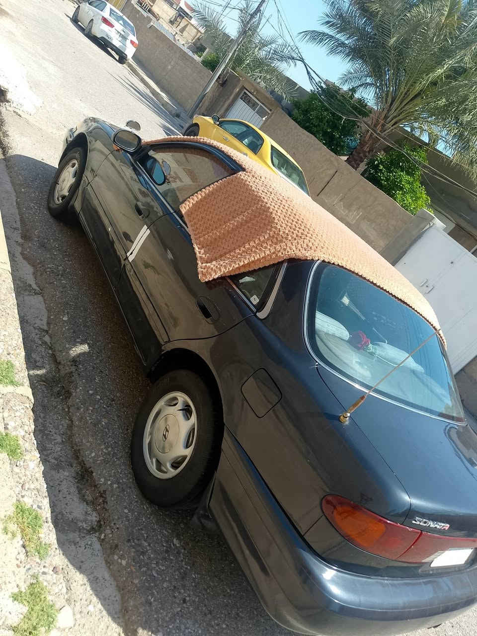 السلام عليكم سوناتا تو موديل 93سياره جديده بمعنه الكلمه ترايك وين ميعجبك تبريد ثلج كير محرك كفاله كهربائيات كلها شغاله صدر امامي خلفي كله جديد سياره مكفوله من طخه وضربه مصبوغه الجماليه  رقم بغداد تحويل ثاني يوم مكان سياره ديالى بعقوبة الاستفسار *********** متوفر ع خاص
