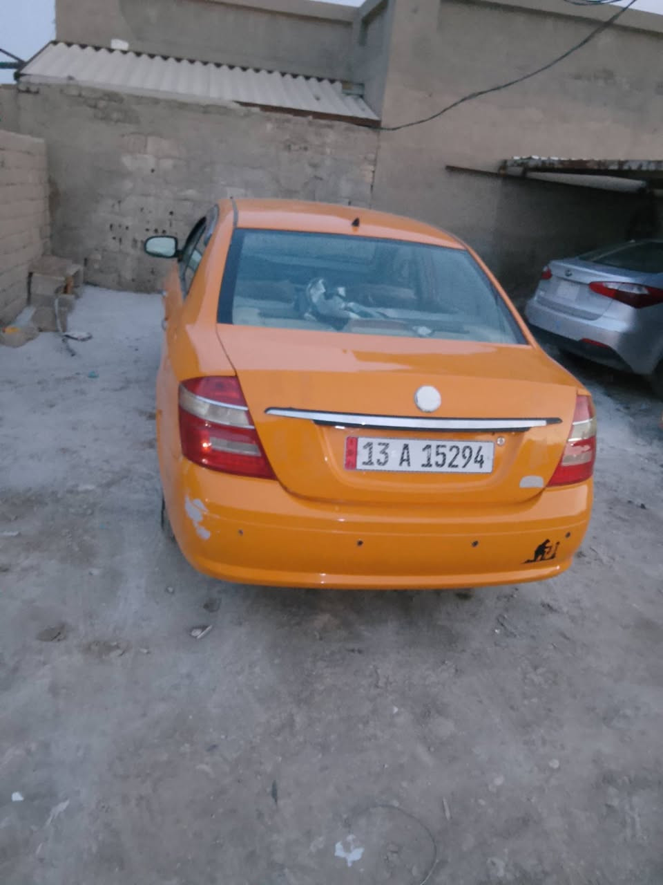 جلي موبل 12 سياره جاهزه مكينه وكير شرط لا تبخير ولا تنقيص تبريد سنويه  ل30 مصبوغه عام سياره حلوه وجاهزه***********. سعر 40 وبيه مجال
