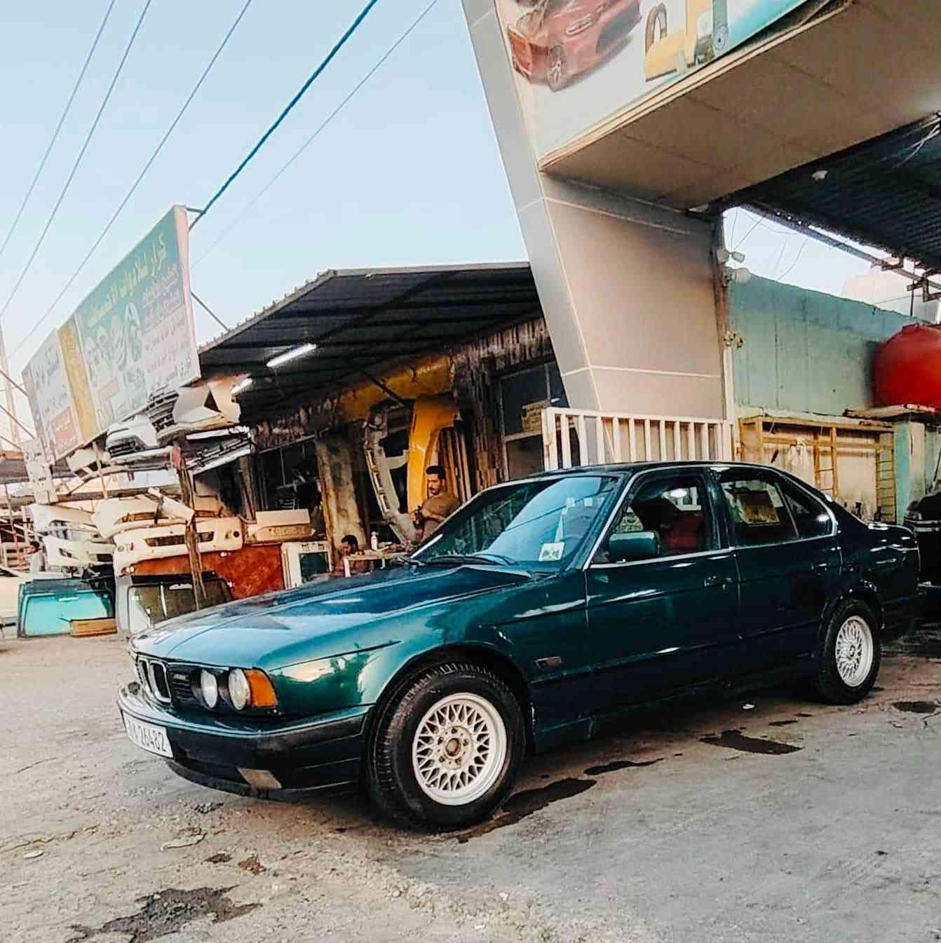 Bmw 
بيئم حجم 535 محرك مفتوح سيارة كلين محرك وكير خير من الله شاشة بلوتوث سماعات كهربائيات كله تمام السيارة باسمي ورقم جديد سنوية جديدة السيارة رقمها واسط تحويل ثاني يوم  السعر ٤٢ ومجال حك جية للاستفسار اكثر اتصال على الرقم ***********
او مراسلة الحساب تحياتي
