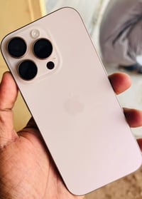 Iphone 16 pro max.. ايفون 16 برو ماكس (Z/A)  ذاكره 256   شريحتين  بطار...