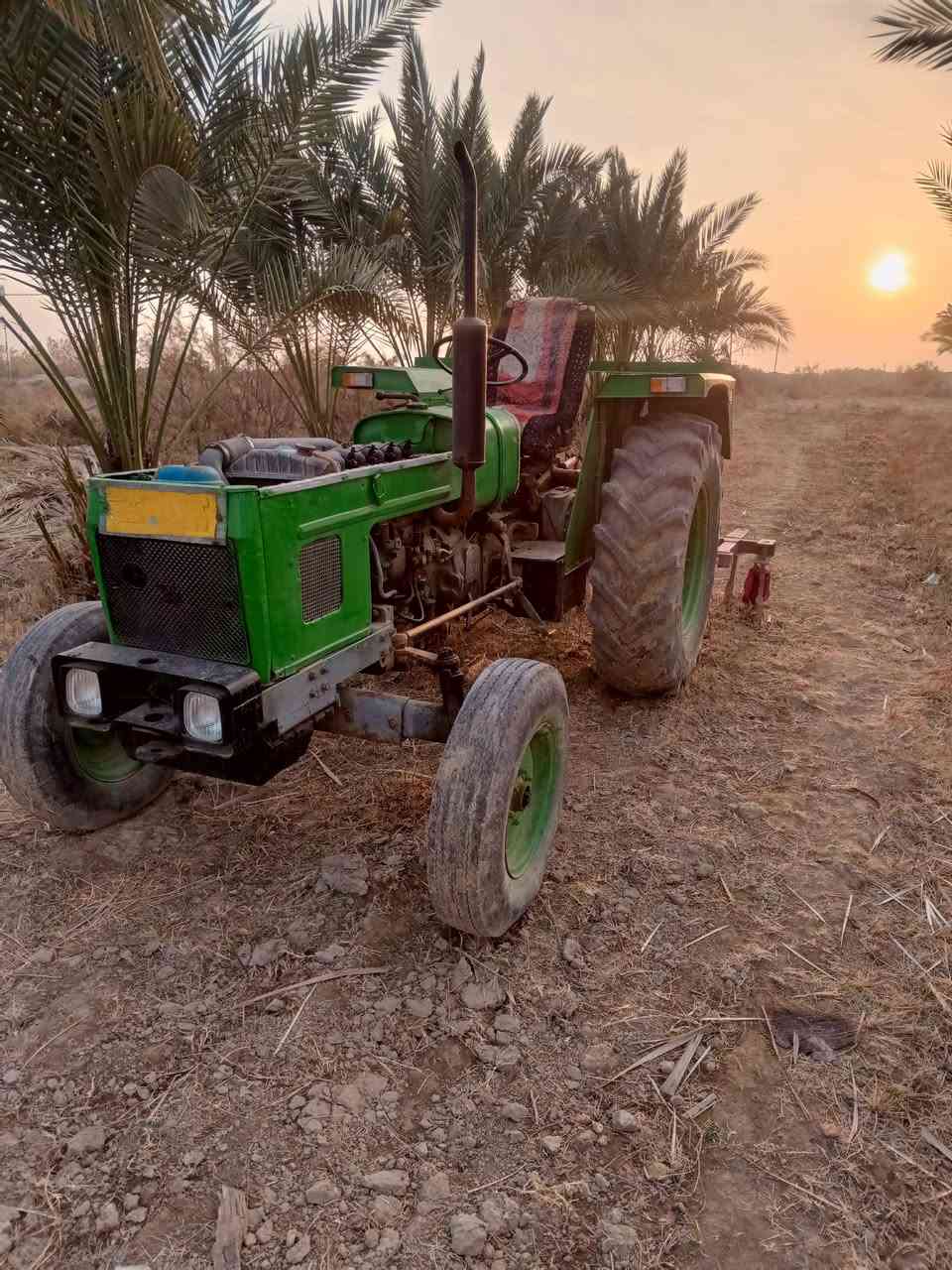 سلام عليكم كاروبه جاهزه من كلشي رقم وسنويه موديل ١٩٩٣ مكاني ناصريه قظاء لصلاح لسعر ٥ملاين وبيه مجال رقم ***********
