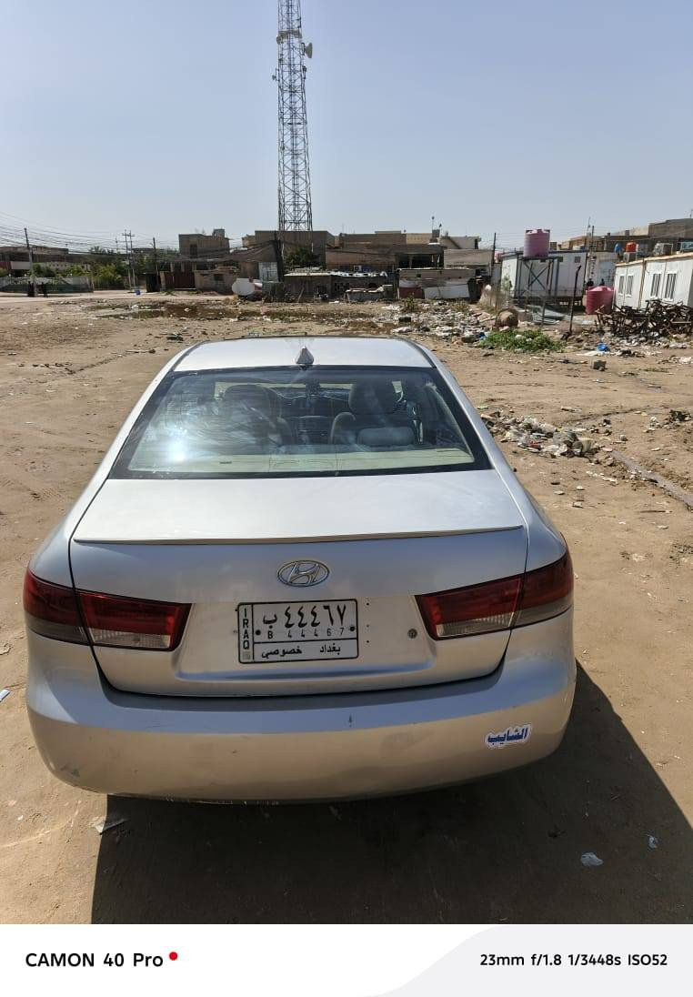 السلام عليكم اخوان السياره للبيع السعر 95وبيها مجال موديل 7ضررجاملغ خلفي عكس السائق وادوسه من جه السائق صبغ عام محرك 2400خير من الله الكير تمام صدر حلو رقم هاتف ***********
