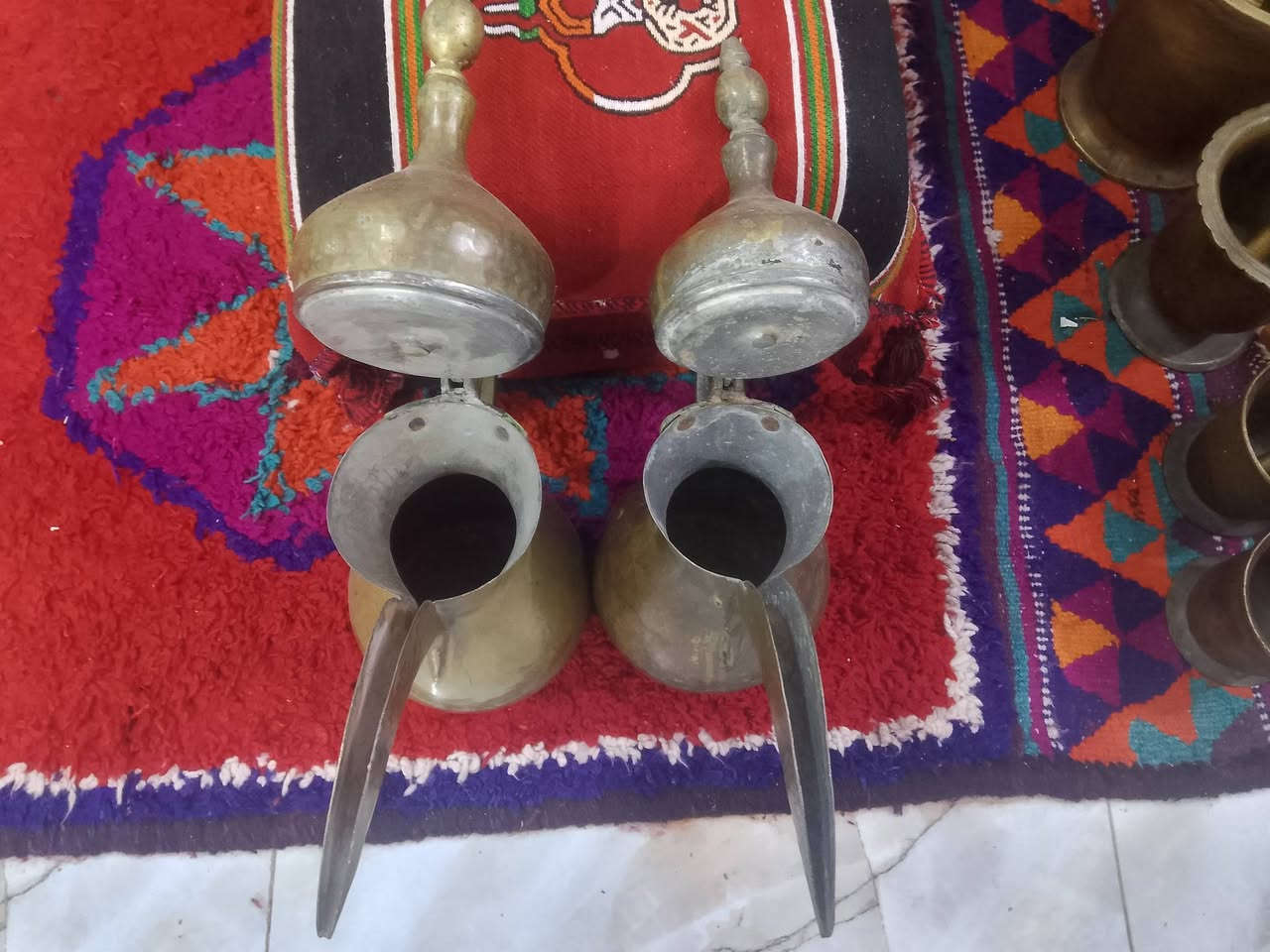 كماكم للبيع قديمة طرق يدوي قياس 46/43 للستفسار اتصال *********** يوجد توصيل
