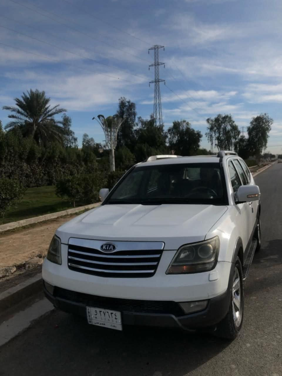 السلام عليكم ورحمة الله
سياره مهافي ٢٠١١
 فول مواصفات 
كشن كهرباء داخل صاج 
فور ويل
ويل كبير 
جلد 
حساس 
٣ قطع تبريد ثلج
٧ راكب
السياره بيها صبغ  جاملغ امامي 
و باب عكس السابق
بدون دواخل 
مكينه كير جدد موجع 
رقم بغداد 
***********
السعر ١٣٥
