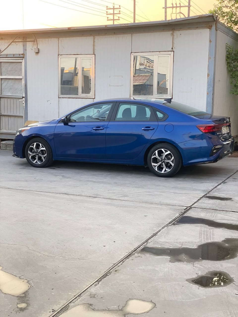 السلام عليكم كيا فورتي مديل 21 شمالي رقم سليمانية لون ازرق نص فول مكفولة عدا البنيد مبدل السياره نضيفه واحلا من الصور تريد مداور او وكالة مكان السيارة كربلاء للاستفسار الاتصال بالرقم (***********) السعر 135 وبيهة مجال بسيط
