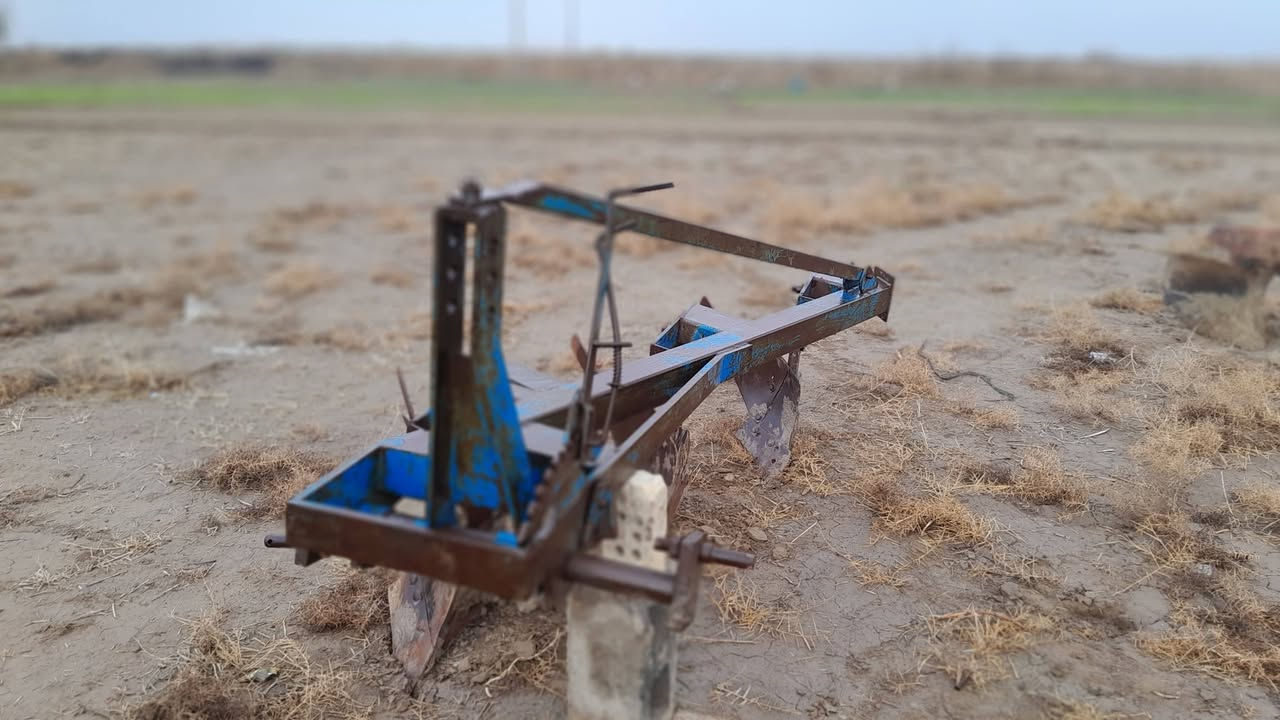 السلام عليكم
للبيع
مقطورة 3000 لتر
باذرة جاهزة للشغل
فدان 
للاتصال
***********
***********
