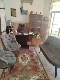 غراض روضه للبيع بسعر مناسب كراسي فاترينا مكتب وتخم سبورات عدد ثنين للت...