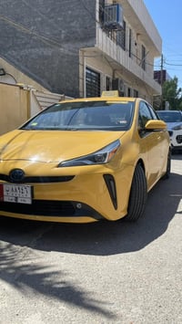 للبيع تويوتا بريوس هايبرد موديل 2022 أجرة حادثها جاملغ امامي فقط تبديل...