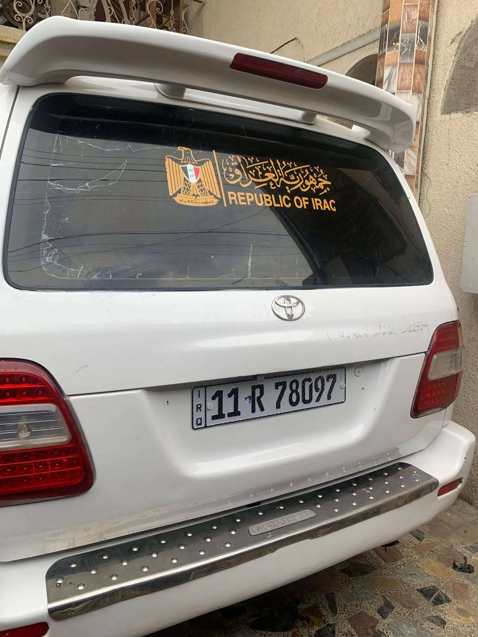 السلام عليكم ورحمه الله وبركاته
مونيكا موديل 1999سيارة جديده مصبوغه حزام للجماليه كير ومكينه ملكه تخم تاير جديد اي نقص مابيها سعر 120وبيها مجال بسيط 
رقم الهاتف ***********
