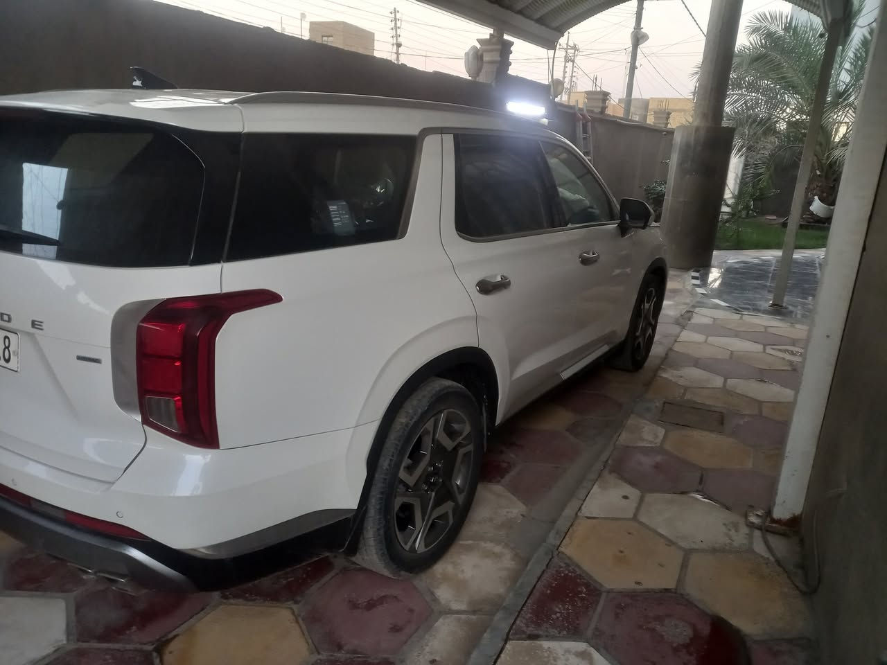 بلسايد موديل ٢٠٢٣ خليجي فول مواصفات مكفولة كفالة عامة رقم بغداد ماشية ٤٧ الف ***********
