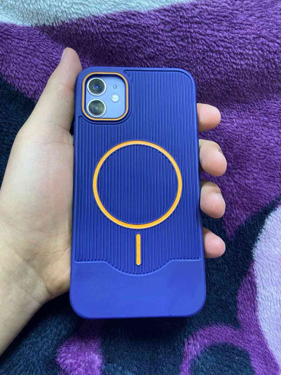 السلام عليكم ايفون 11 العادي 
ذاكرة 128 بطارية 79 جهاز كلة بلادي ممبدل اي قطعة 
وكلة شغال شرط الفحص عدا الكامرة الامامية تشكل مرة تشتغل مرة لا فيس ايدي شغال جهاز كلة بلادي ممستبدل اي قطعة 
مكاني : بغداد حي اور بالقرب من سيكال 
رقمي : *********** 
السعر 210 وبي مجال
