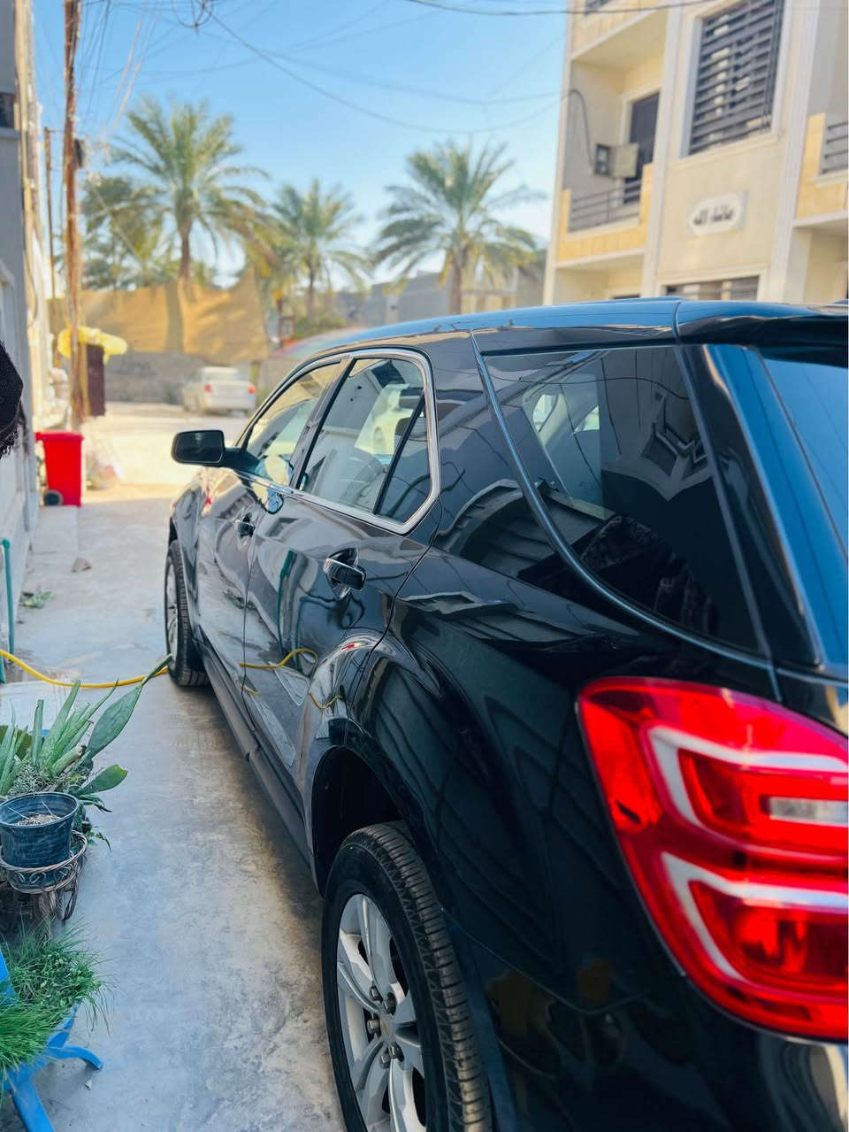 السلام عليكم 
سيارة اكوينكس 2017 محرك 2400حادثها جاملغ ايمن وشويه من البنيد الموصفات المعروفة سيارة حلوه وجاهزة مكاني بغداد الدورة  السعر 105وبيها مجال الاتصال ع رقم *********** بغداد, العراق
