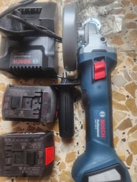 يو بي اس • بوش • بطاريتين