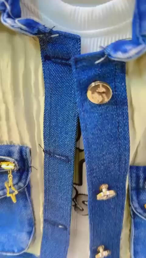 طقم وبدلات بناتي 🤍
عنوان المحل سوق شمري مقابيل طالب ابو الملابس 🤍 

واتساب ***********
