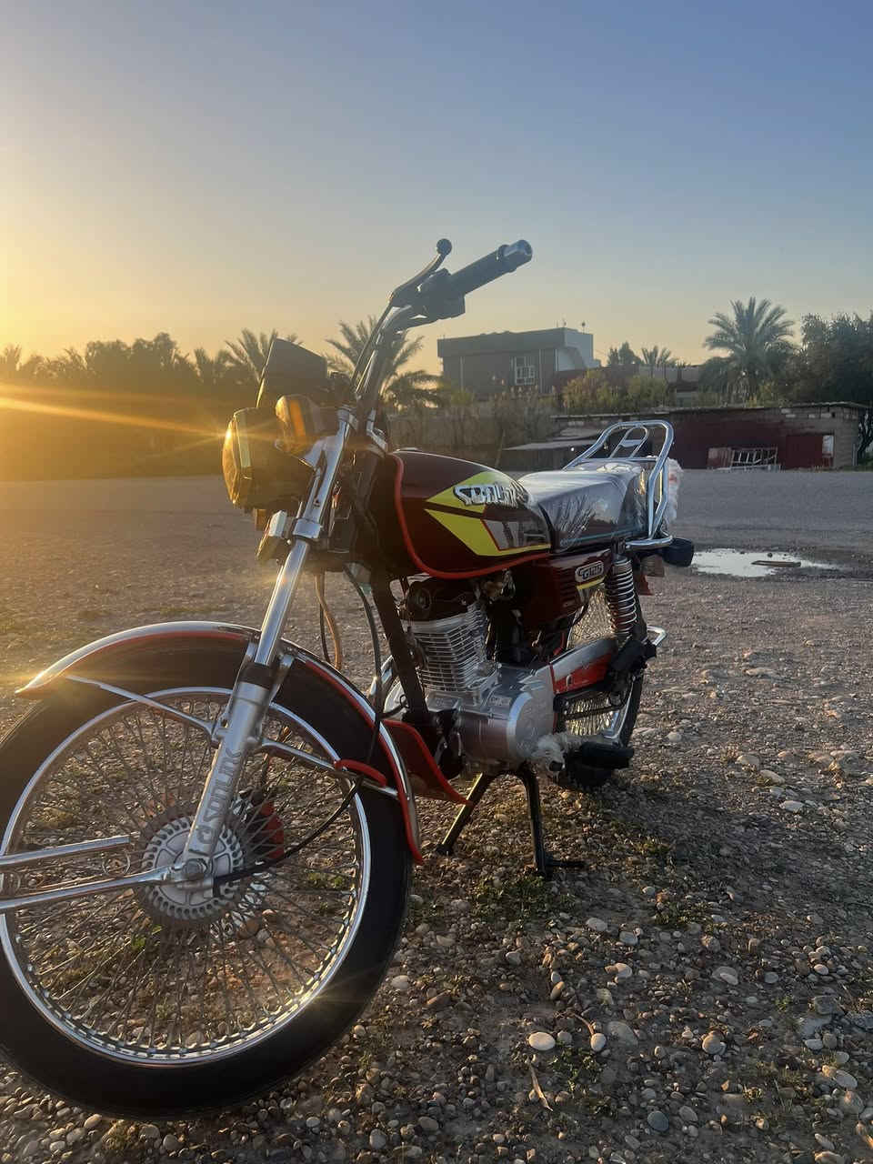 السلام عليكم دراجه تايكر ٢٣الدراجه حلوه مرتبه شلعتها خير من الله مابيها اي نقص محرك ما ممدود عليه اسبانه الدراجه احله من الصوره مكاني دلي عباس الاتصال ‭٠٧٧٢ ٥٠٥ ٨٠٨٧‬
