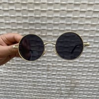 ديور • إطار ذهبي • إيطالي