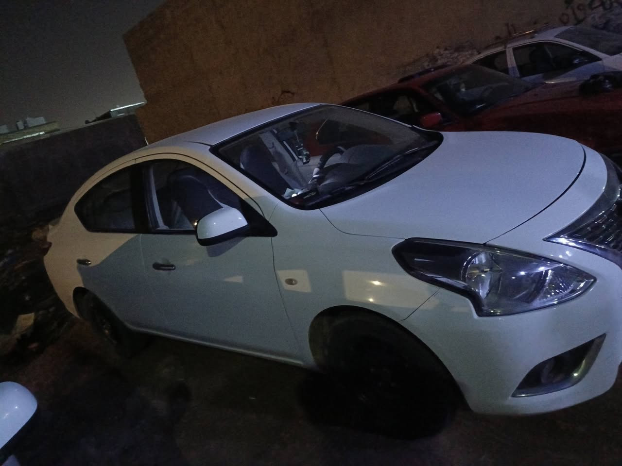 نيسان سني 2024 سياره كفاله من كلشي سونار مرفق بالصوره فقط هاذ الجاملق ولايت بيها ما واصله داخل ضربتها برا فقط كلشي ما متاذي بيها السياره زيرو ماشيه17 الف  فول مواصفات تبريد تدفئه كامبه مكمله سعر 118  رقم ***********
