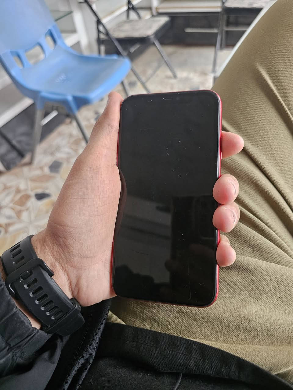 ايفون ١١ 
ذاكره ١٢٨
بطاريه ١٠٠ جديدة 
شاشه بلاديه 
السعر ١٩٠ قفل من الأخير 
بابل جبله 
***********
