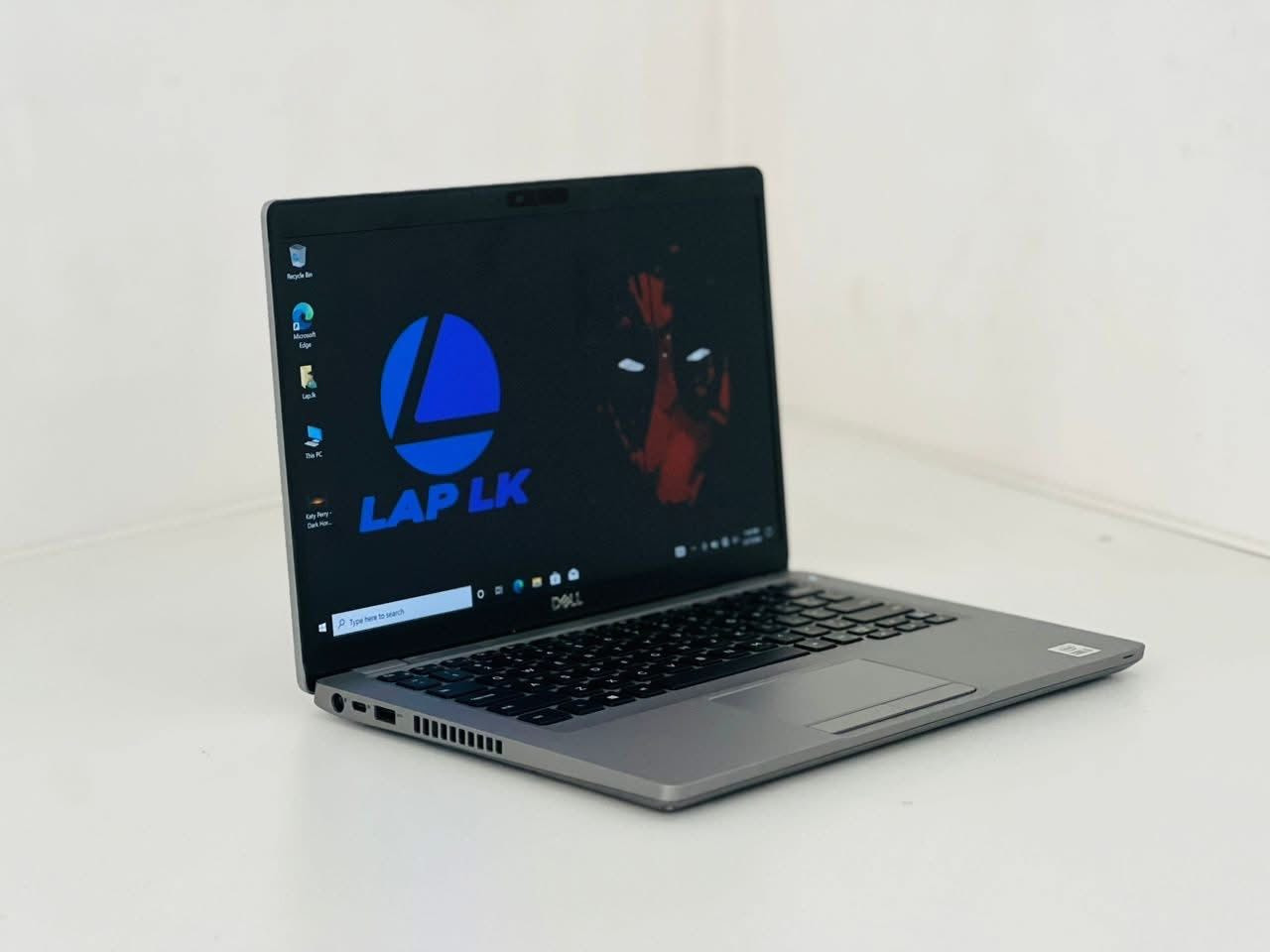 لابتوب من الجيل العاشر  Dell 5410
المعالج10210U Core i5 جيل العاشر 
ذاكرة الوصول العشوائي (الرام) 8GB قابل للتطوير
التخزين( الهارد) SSD 256GB قابل للتطوير
مقاس شاشة(حجم الشاشة )  14 دقة الشاشة  FHD
منفذ HDMI & TYPE C 
كيبورد  عربي انكليزي 

نظافه 95 ‎%‎

السعر 320 الف
***********
