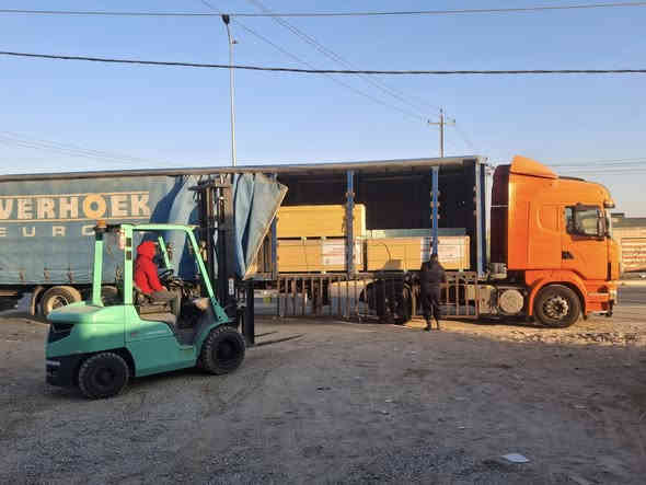 تم بعون الله وصول كافة مواد الديكور الى مجمع النرجس..  جبس  سعودي ايراني بوردكس سعودي جنل ثقيل زوايه ستن كنوف وجميع الاصباغ وباسعار مناسبه جداً يوجد توصيل *********** قضاء النصر
