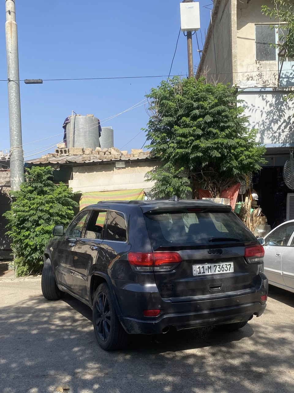 جيب 2015 المرغوب بيها جاملغ وبنيد وجاملغ خلفي صبغ فقط يعني 3 قطع جديده حيل كير مكينه حداديه 178 وبيها مجال للأستفسار***********
