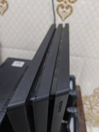 بلاي 4 برو 1 تيرا مهكر نظام 12 52 مع اربعه جوستك اصلي هذا رقمي07839333...