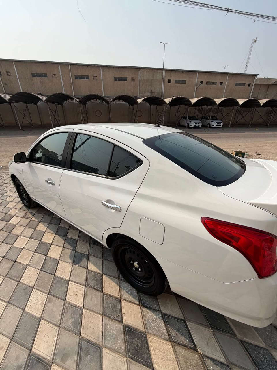 نيسان سني 2023 هندي 
بيها 3 قطع صبغ فقط بدون دواخل بدون دكة جاكوج ابد
صبغ الامارات ومعروف 
السيارة نضيفة وجديدة حيل ماشية 46 الف
كير مكينة تبريد حدادة كلة كفالة
رقم أربيل الجديد وكالة + تحويل
السعر 117 وبيها مجال 
للاستفسار 
*********** البصرة, العراق
