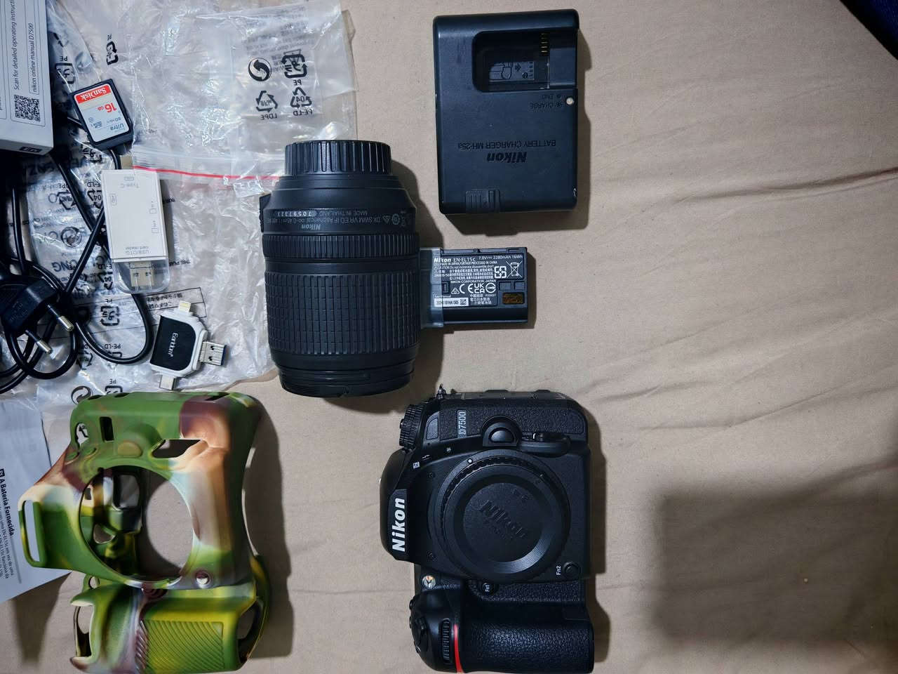 السلام عليكم

للبيع كاميرا احترافية Nikon d7500

كاميرا نظافه 💯 %%
13K Shutter
18-140 VR KIT
كامل الملحقات وغراض وكاميرا نظافه 100% 
مع هدية رام 16 كيكا وقارئين رام وجلاتين
السعر 950 وبيها مجال بسيط
يتوفر توصيل لكافه محافظات


**إذا كنت صاحب هذا الإعلان وتريد حذفه لأي سبب، رجاءا أرسل رسالة إلى الدعم الفني**