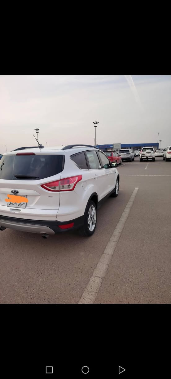 فورد اسكيب 2016 مواصفاتseقطعتين صبغ بدون دواخل محرك 16تيربو للاستفسار الاتصال على الرقم *********** مكانه أربيل أربيل, العراق
