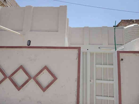 بيت البيع مساحه 100مترحي الشهدا ركن طابق واحد سعر 115 مكتب التساهل… العقار ***********
