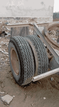 كرسي ألماني تايرات 24 تخم جديد دنكير 16.   ***********@***********
