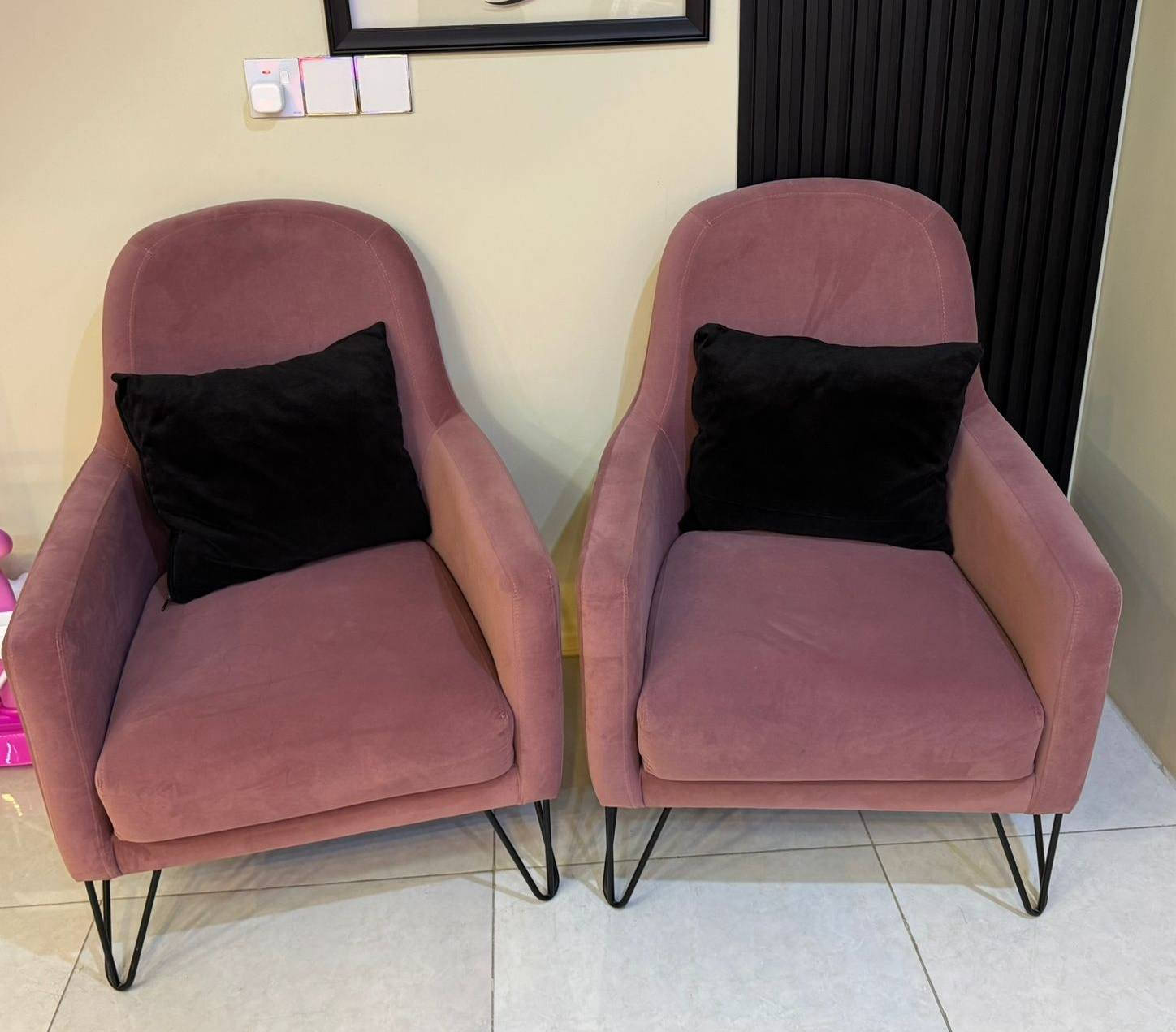 سلام عليكم
عندي هذا التخم للبيع ١٠ نفرات مواد تركية وضد الماء waterproof اخذته من شركة البرونز واكو بعد قنفتين ام النفر مطاكلها صور وجديد رايده ب٥٥٠ الف دينار وبي مجال بسيط جدا مكاني اربيل 

رقمي ***********
