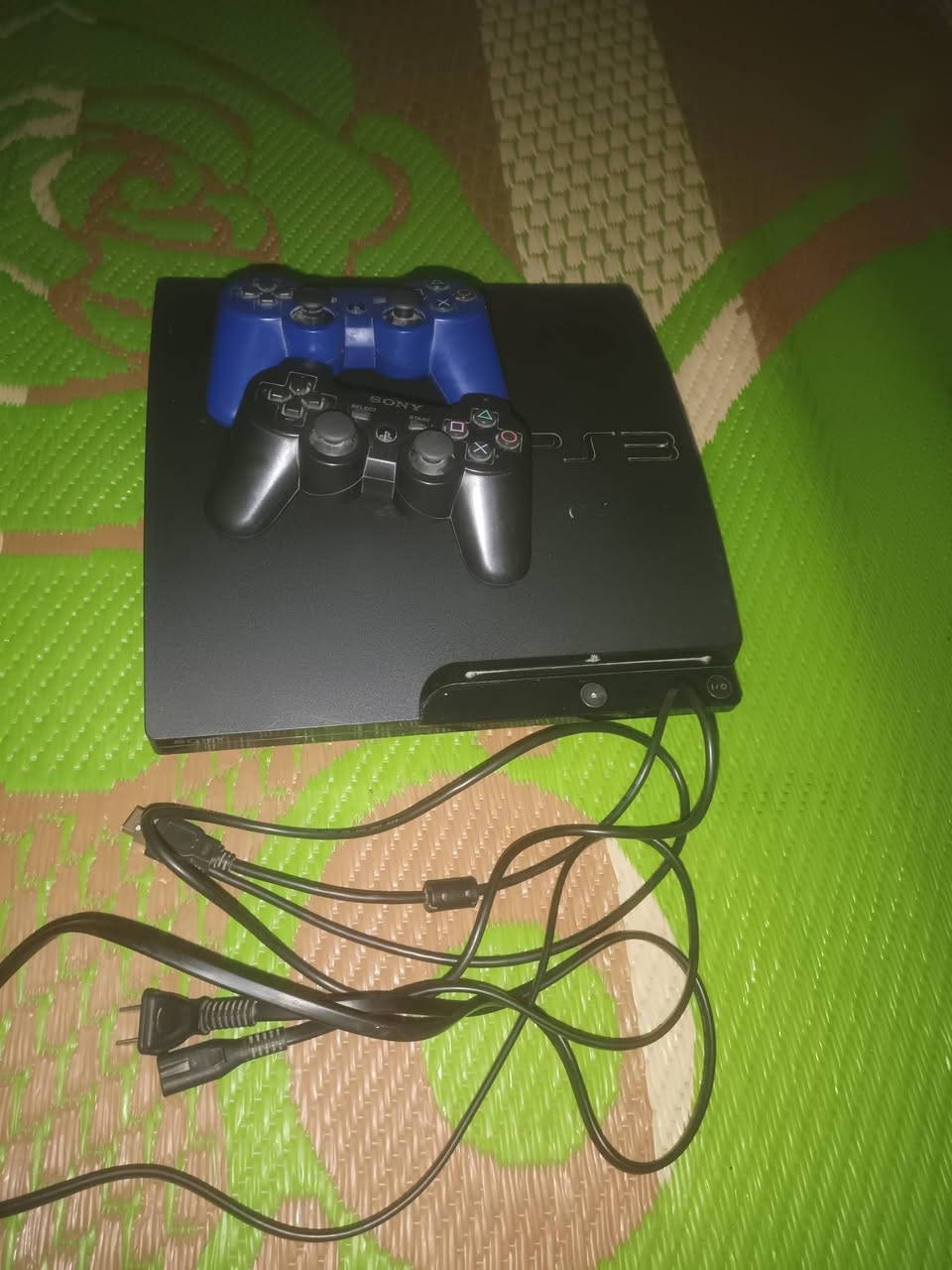بلي 3 للبيع بي 6 العاب ومن العاب البي 

1- GTA5
2-wwa
3- كريتوس اله الحرب 
4- كلف توتي 
5-سيارات سباق
6-مافيا
البلي نضيف لوك استيكر ما امصلح الشراي السعر 250 الف وبي مجال للطيبين  رقم الهاتف ***********9
