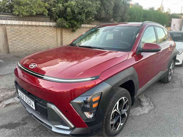 🔹 اللون: احمر دم غزال 
🔹 الموديل: 2025/ وارد  رقم بغداد بسمي 
🔹 المسافة المقطوعة:9000كيلو يعني بعده زيرو 
🔹 المحرك: 2000cc – اقتصادي وعملي
🔹 الحالة: السيارة بحالة الوكالة (جداً نظيفة)

✅ المواصفات:

 • رادار أمامي + جانبي + خلفي
 • تحديد مسار + مانع تصادم
 • دخول ذكي + بصمة تشغيل + بصمة أبواب
 • شاشة متصلة حجم 12.3 إنج مع نظام Apple CarPlay
 • كاميرا دوارة + شاشة عدادات متغيرة + شاشة أعطال
 • أوتو هولد + أوتو ستوب + سايد بريك بصمة
 • نظام نزول منحدرات + أوضاع قيادة متعددة
 • إنارة LED نهاري وخلفي + لايت زينون
 • داخل اسود ملكي 
 • منافذ شحن Type-C
 • الحادث بسيط (بنيد مقدمه نصبغ  +جاملغ بارد بسيط ، بدون دواخل ✅ (موضح بالصور).

💰 السعر:ب 182💵
📍 المكان: بغداد لاعظميه او صليخ 

📞 للاستفسار: [***********]سعر ب182بيه مجال بسيط 
ابو يحيى ™️ بغداد
