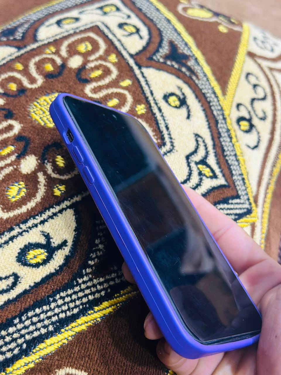 سلام عليكم آيفون 14 برو ماكس لون بنفسجي مبدل شاشه اني شاده بيدي مال جهاز قافل آيكلود وخليته اله جهاز لمسه حلو كلش زين طبيعي ومكسور  الضهر ماله فقط مستعجل علا بيعته 700 وبي مجال قليل *********** نتصال
