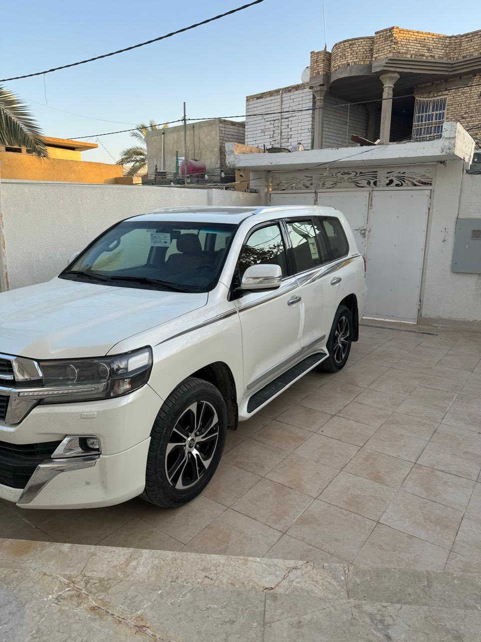 صباح الخير اخوان رمضان مبارك عليكم 
👍✅✅👍
لاندكروزر كراند تورنك
  موديل 21 ماشيه 60 الف مكفوله من كل شي 
سيارة جديده بمعنى الكلمة بغداد وحتى أرقامها حولتهن انكليزيه محرك المرغوب(4600) 8 سلندر 
السعر 560$ وبيها 
مجال ولكل قادم كرامه ويدلل
المكان الديوانيه
 غماس


**إذا كنت صاحب هذا الإعلان وتريد حذفه لأي سبب، رجاءا أرسل رسالة إلى الدعم الفني**