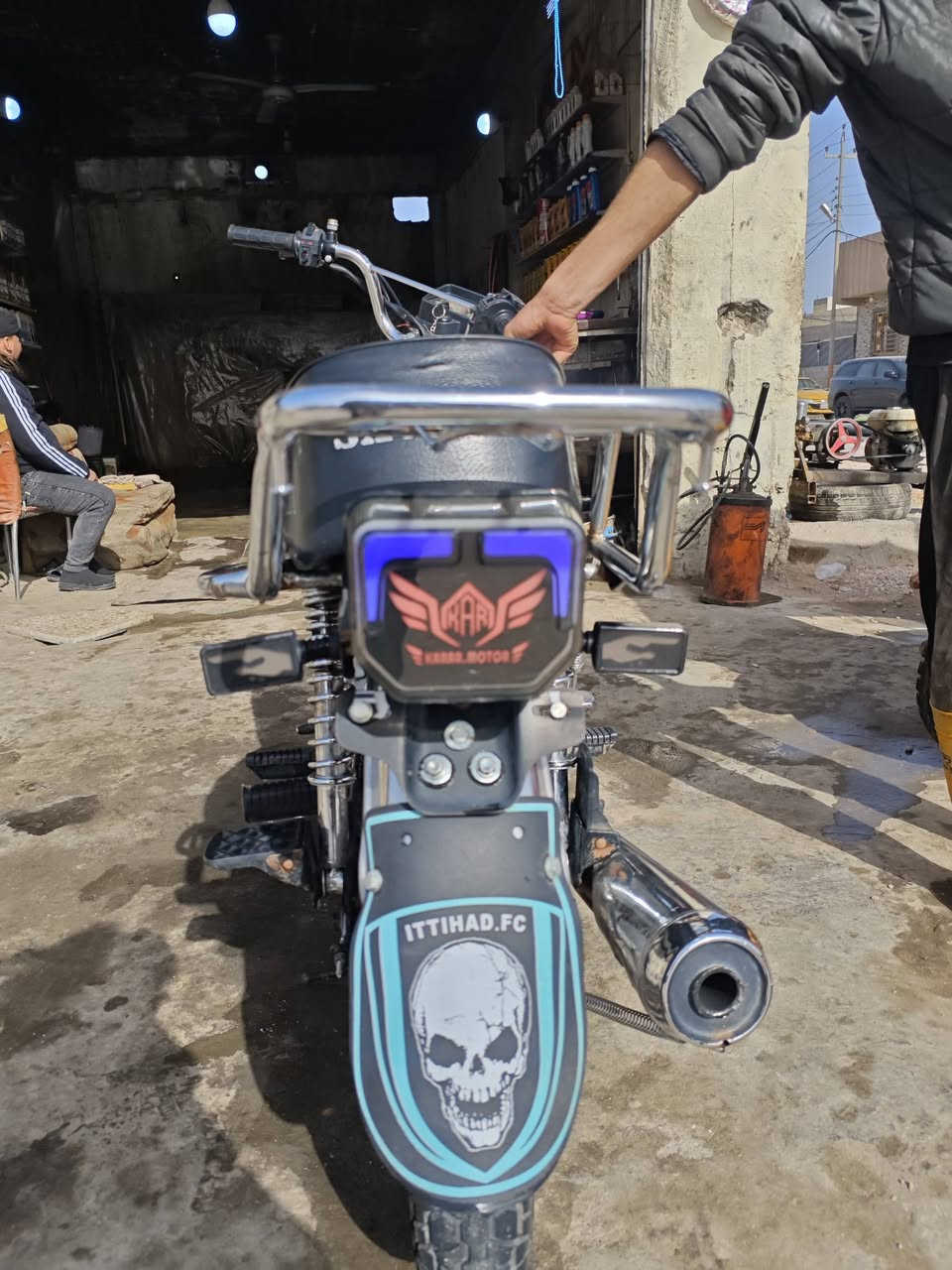 السلام عليكم دراجه سافاني 5 كير موديل 2021 تشغيل سلف +هندر دراجه كامله من كلشي كهربائيات كلها شغاله دبل اشاره بيها عالي. وناصي اوراق اصولي ودراجه نضيفه للبيع بسعر مليون 100 وبيها مجال
للأستفسار ***********
