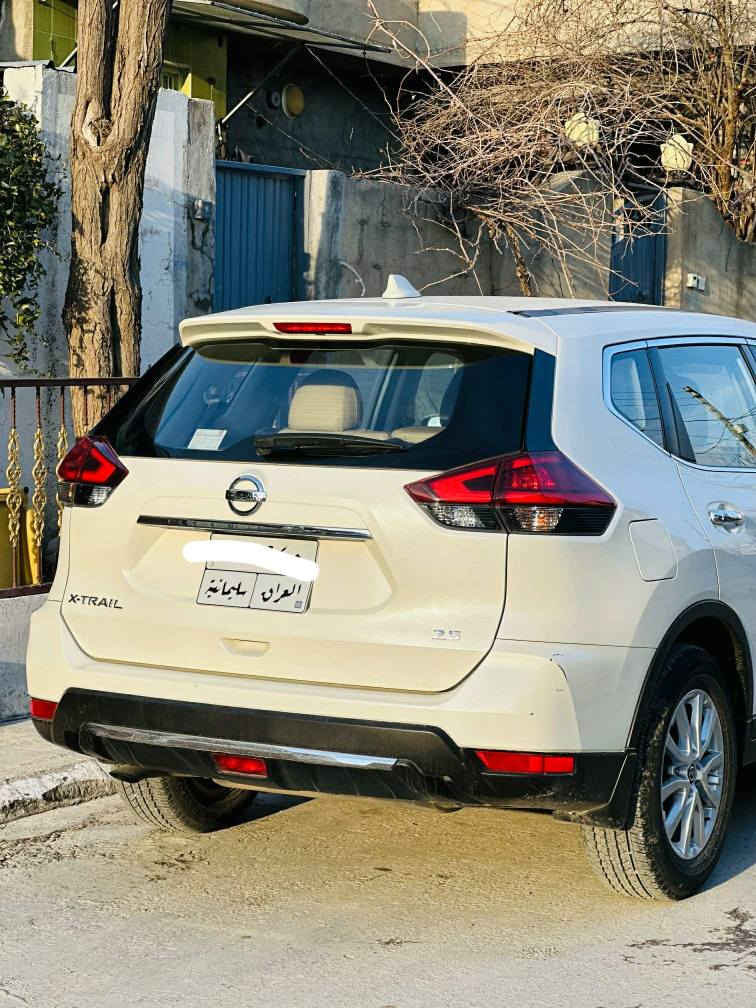 نیسان ئێکس تراڵ 2020 ی سێ ڕیز کوشن  سفری شەریکەیە تەنها 50 هەزار کم ڕۆشتوە  سپێری دانەگیراوە یەک دەستە ، لێدراو شوخت و یەک قەترە بۆیاغی نیە  گێڕ  
 ومەکینەی بەشەرت یەک برغوی نەکراوەتەوە ماڵی دۆستە  
نرخی 220 و معامەلە  
ژمارەی تەلەفون 
***********
*********** السليمانية, العراق
