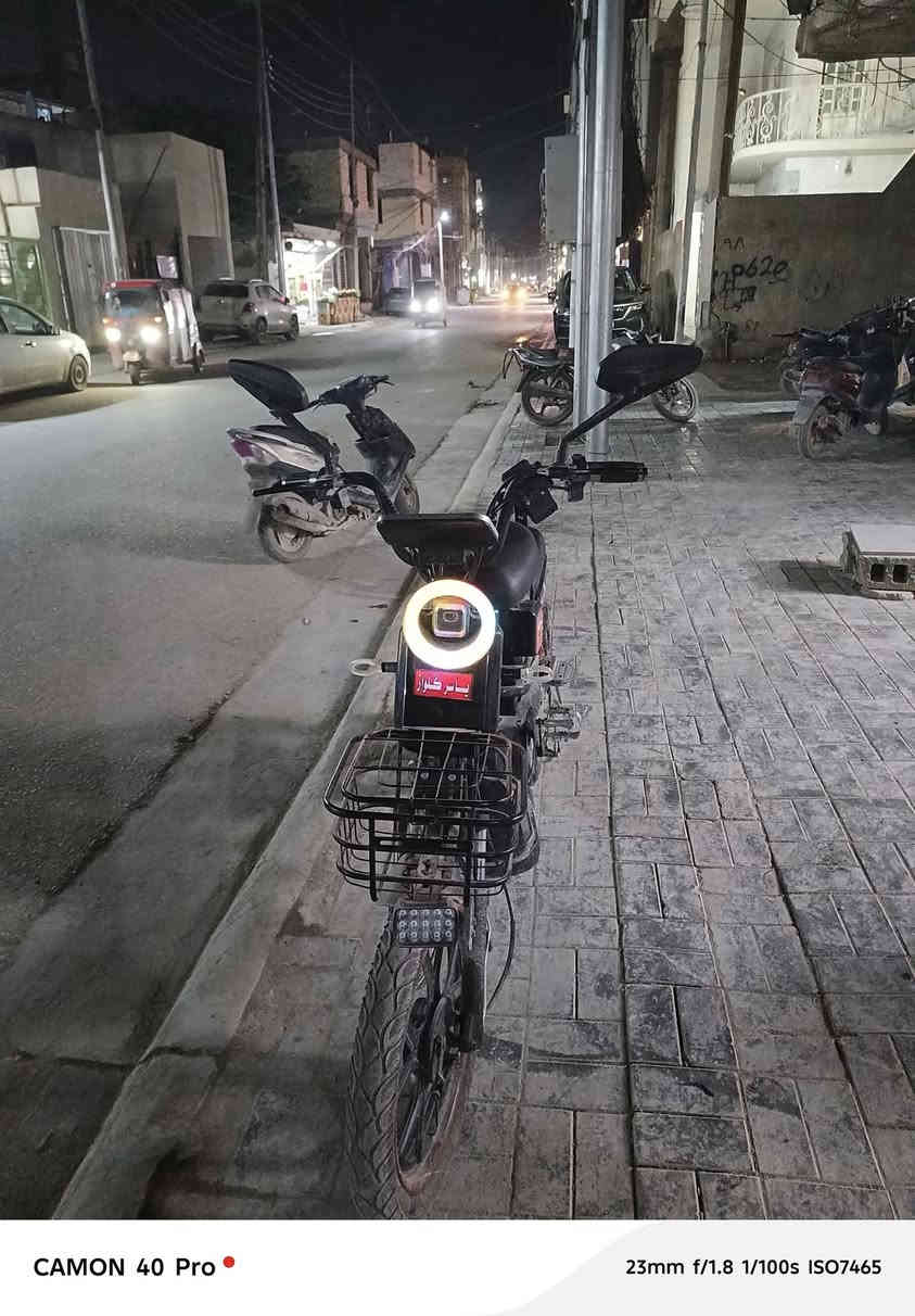 سلام عليكم بايسكل شحن للبيع... الوكيل ياسر كلواز
. 
. 
بيع. او مراوس بدراجة 
. 
. رقم الهاتف. ***********
             . ***********
