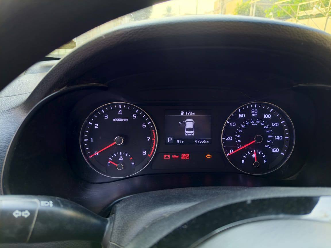 كيا فورتي 
٢٠١٩ وارد امريكي 
ماشيه ٤٧ الف ميل 
الكير cvt
محرك ٢٠٠٠ دوش 
مواصفاتها نص فول المعروفه
مكانها بغداد 
صور الحادث بلمنشور 
السعر138 وبيها مجال
للاستفسار
 ***********
مكلف بلنشر اتصل على الرقم
