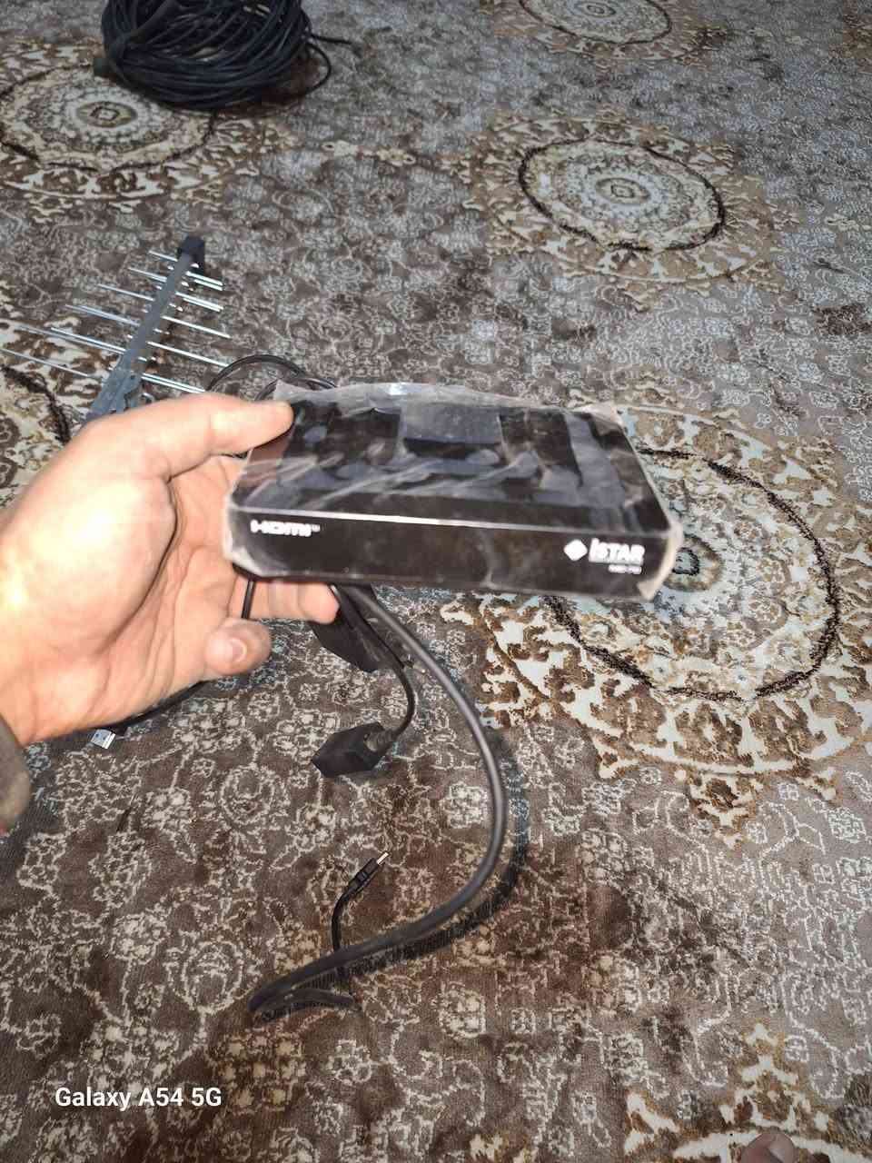 السلام عليكم
منشور مؤقت

شبكة مال اشتراك مشفر (نجوم الرابعة) كاملة للبيع
_جهاز مكثف 
_ جهاز رسيفر الرابعه مع كامل ملحقاته 
_ واير هوائي اصلي ٤٠ متر 
يعني كامله بس تشدهة و تشترك ويا مكتب

السعر ٤٥ الف
المكان قرب سيطرة مهروت 

***********
