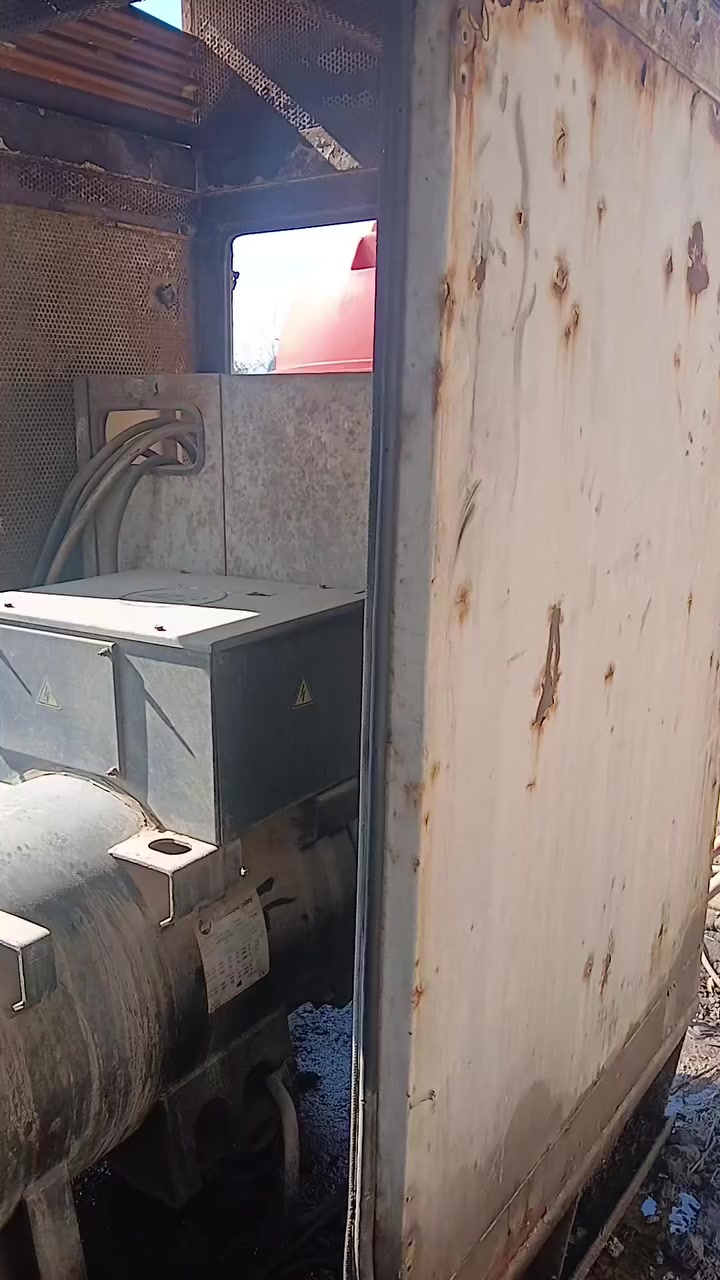 السلام عليكم مولد فالفو مستمعل للبيع محرك شغال ونضيف راس توليد 250KV
للاستفار الاتصال على رقم ***********
