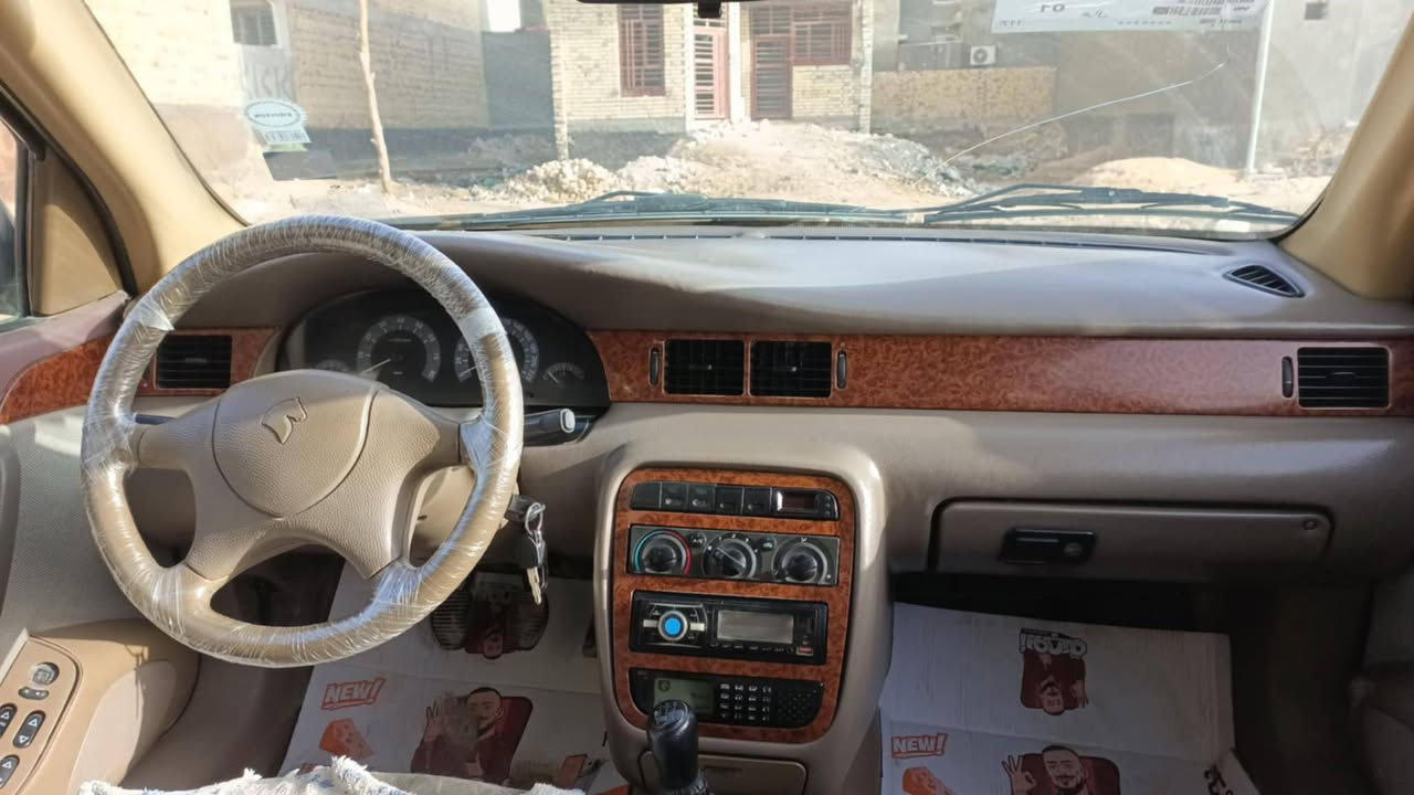 السلام عليكم سمند 2012 للبيع أصل كرستال رقم بابل موجوده بالحله حداديه ومكينه خير من  كهربائيات كله شغال كاعيه تخم تاير مابيه بارد ولاشبر اتصل وتدلل ***********
