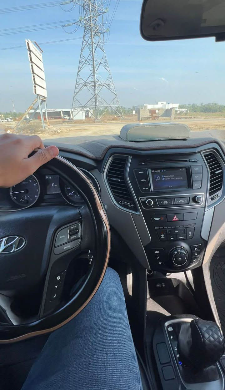 سنتافي 2017  ابيض وارد امريكي 
جاملغ وبنيد بامريكا فقط وصوره مرفقه
 رقم ذي قار تحويل ثاني يوم
مكينه (2400) 4 سلندر
كير مكينه خير من اللّٰه
سياره نظافه 100‎%‎بالنسبه لموديلها تشوفها نظافه 22 مو 17
مواصفات
حساس خلفي
فول تحكم ستيرن
كامره خلفيه دوار
شاشه وكاميرا البلاديه
مانع تزحلق
ضام ايكو اقتصادي
درايف مود قياده سبورت
لدات امامي خلفي
كشنات (شركه) اصلي شرط لمعة المخمل بعدها لان كشن ممكشوف من يوم لدخلت للعراق
تبريد قطعتين
ملحقات (جك + سبير )
سعر 150 وبيها مجال بيع او مراوس حسب القناعه بشي حديث
مكان السياره ناصريه-شطره
اتصال ***********

واتساب *********** الشطره, ذي قار
