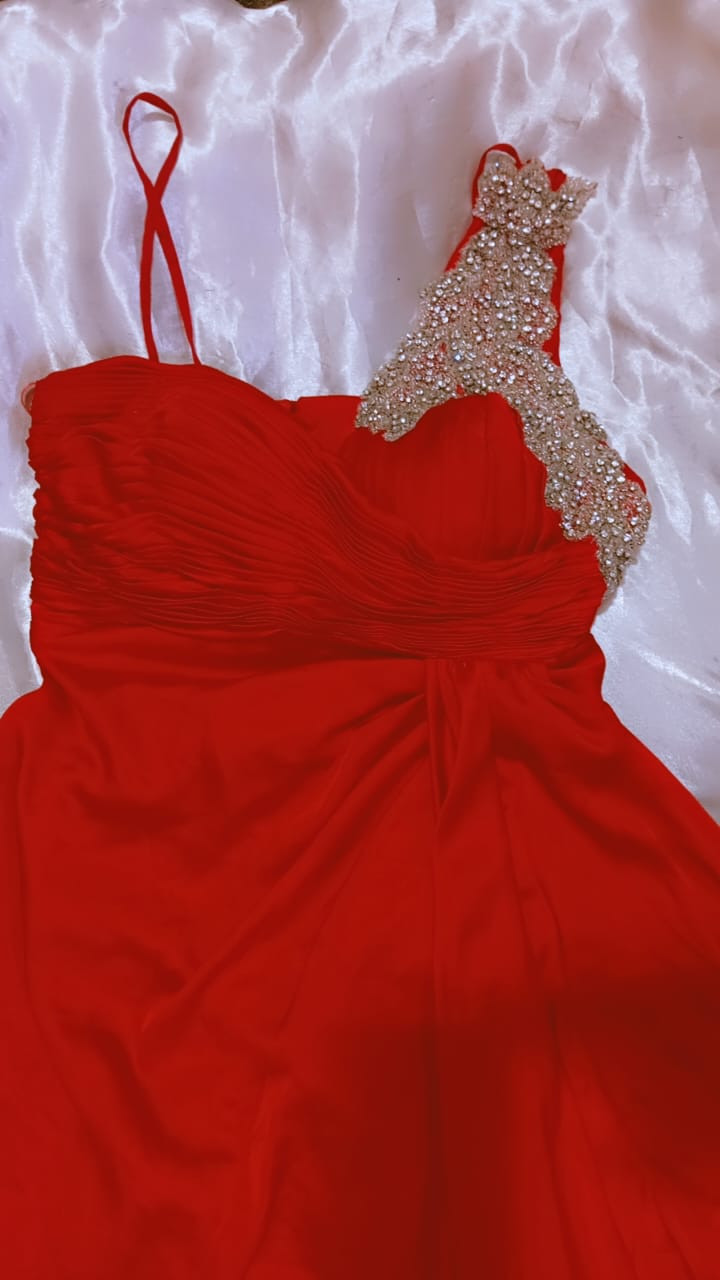 توفرت فساتين نظافه فول اي خلل بالقطعه ترجع ويه مندوب


**إذا كنت صاحب هذا الإعلان وتريد حذفه لأي سبب، رجاءا أرسل رسالة إلى الدعم الفني**