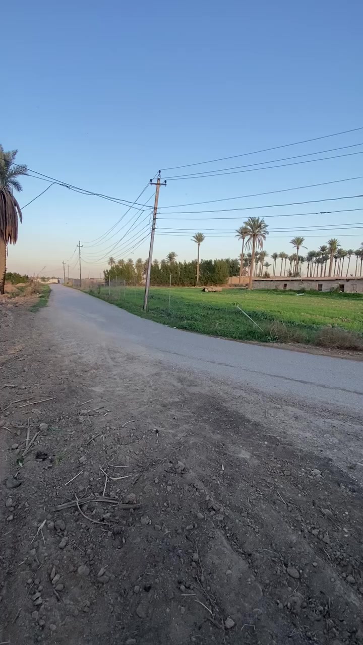 دونم للبيع طابو ملك صرف
ركن على شارعين 
لبقية التفاصيل 
***********
